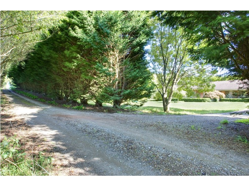 282 Pearsons Lane, Robertson NSW 2577
