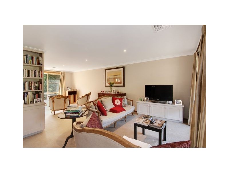 282 Pearsons Lane, Robertson NSW 2577