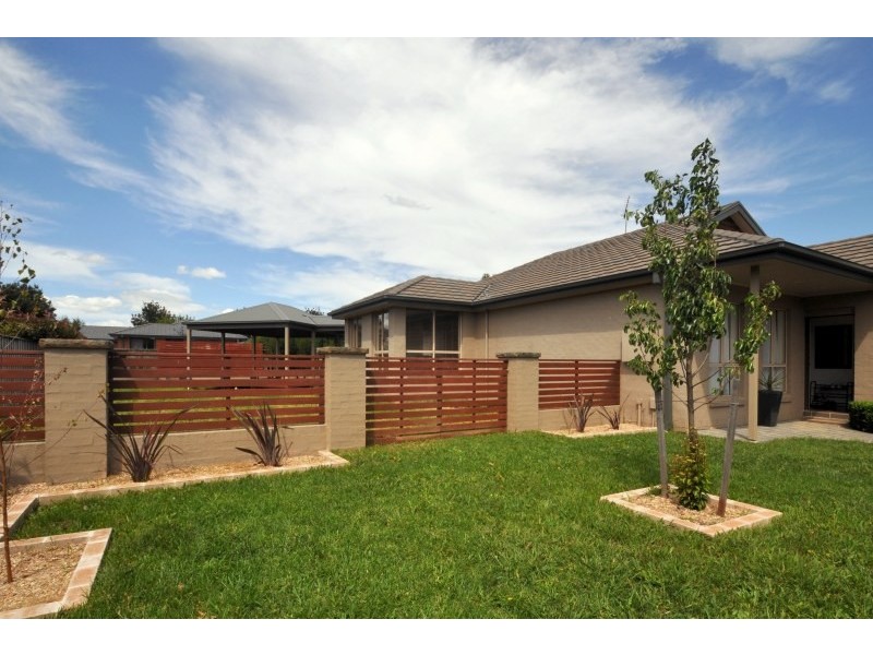 24 Bronwyn Place, Bowral NSW 2576