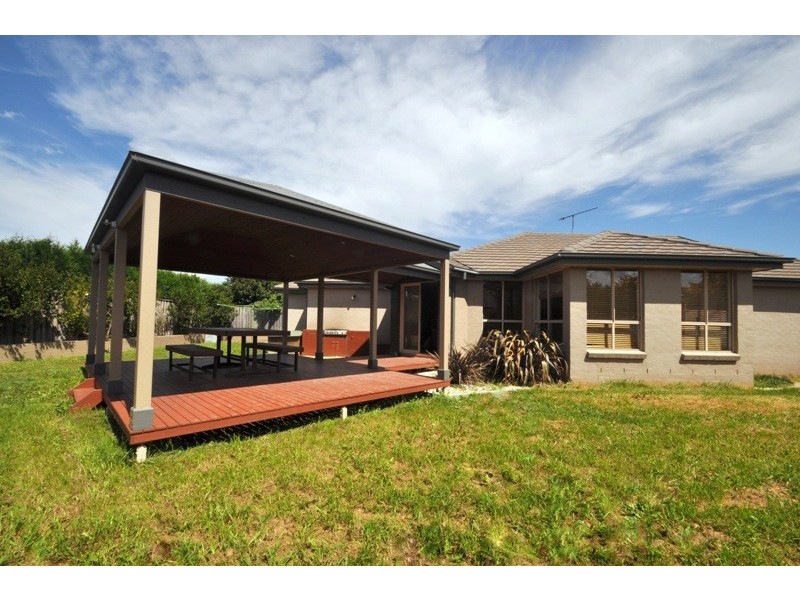 24 Bronwyn Place, Bowral NSW 2576