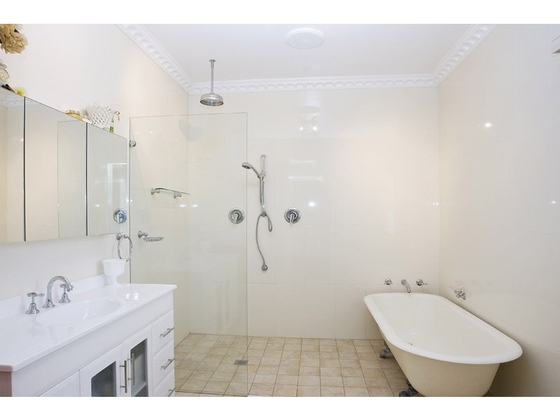 15 Hoskins Street, Moss Vale NSW 2577