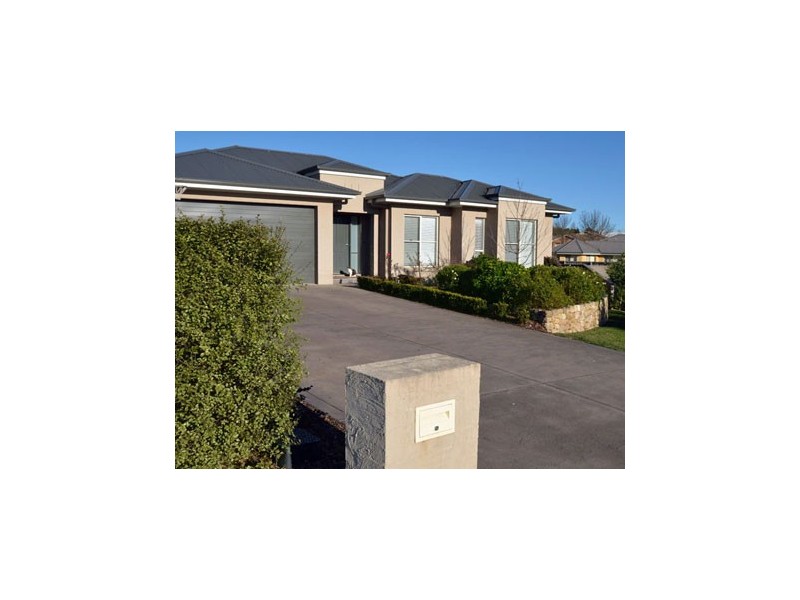 10 Bren Place, Bowral NSW 2576