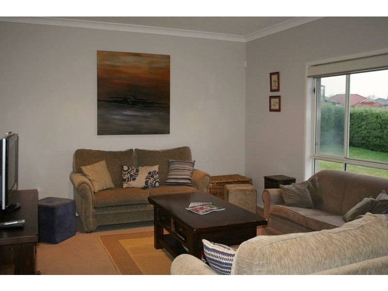 10 Bren Place, Bowral NSW 2576