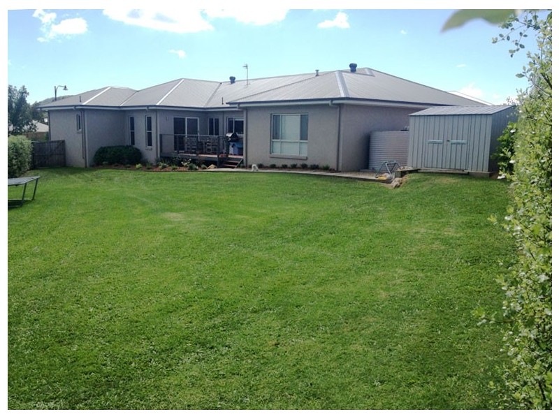 10 Bren Place, Bowral NSW 2576