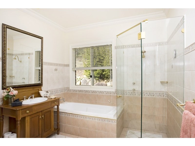 105 Estonian Road, Thirlmere NSW 2572