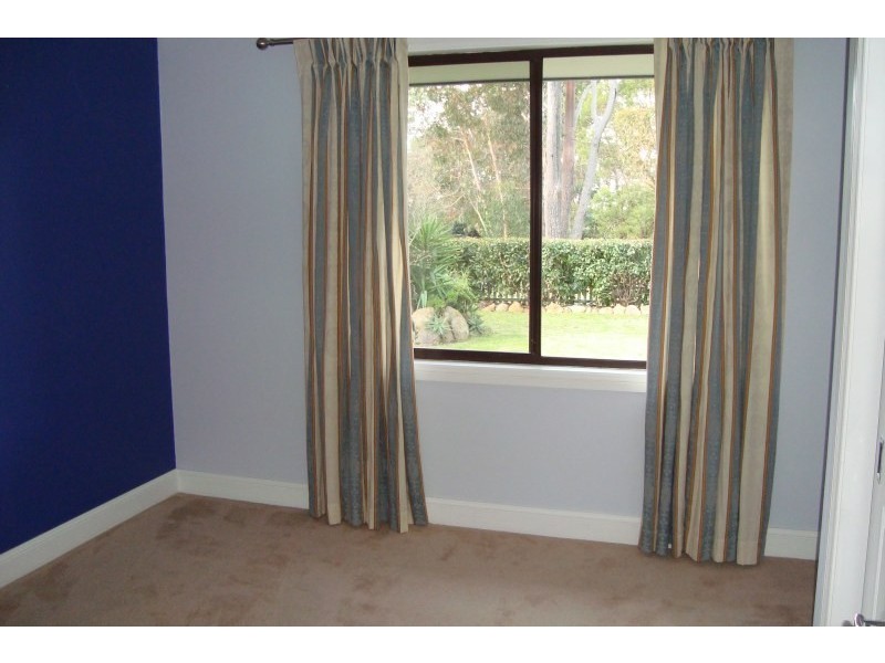 16-18 Railway Avenue, Colo Vale NSW 2575