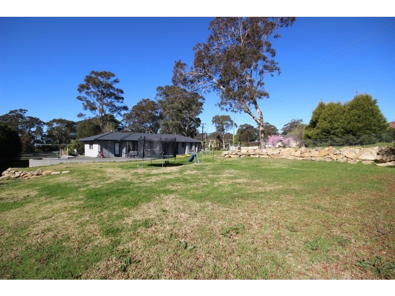 16-18 Railway Avenue, Colo Vale NSW 2575