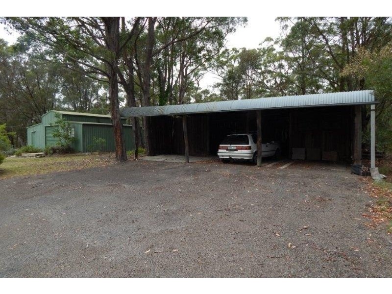 27 Elizabeth Way, Hill Top NSW 2575