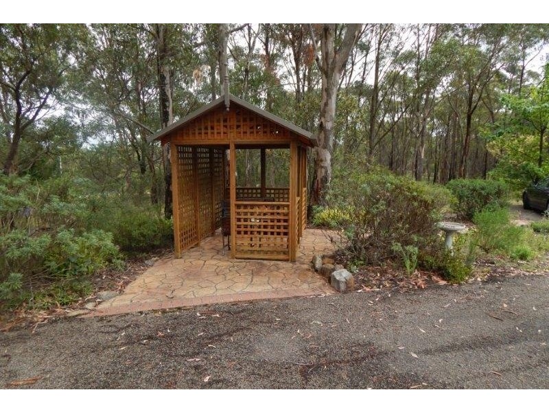 27 Elizabeth Way, Hill Top NSW 2575