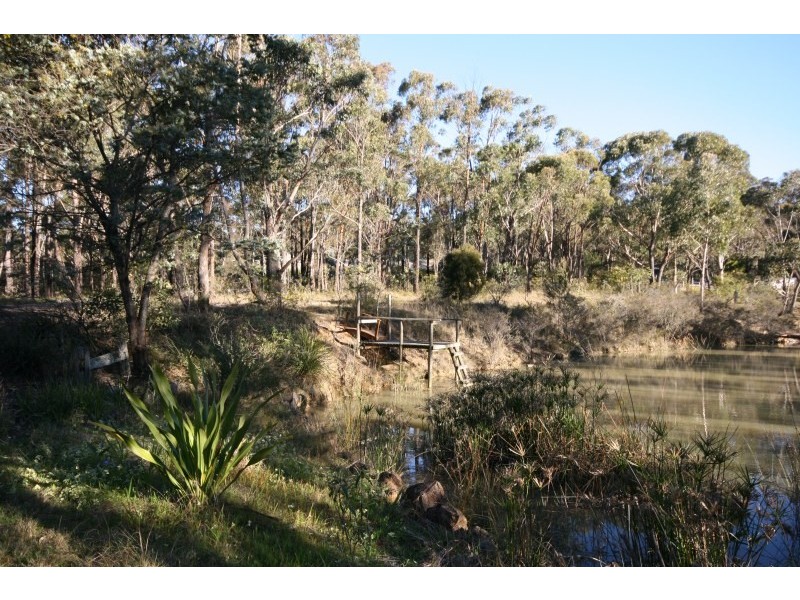 27 Elizabeth Way, Hill Top NSW 2575