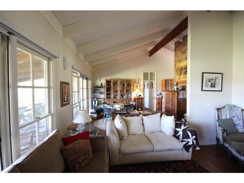 1518 Wombeyan Caves Road, High Range NSW 2575