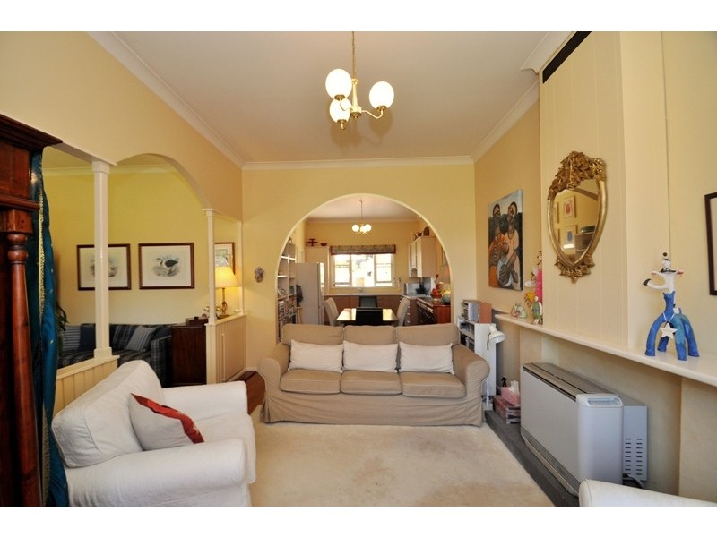 8 Elm Street, Bowral NSW 2576