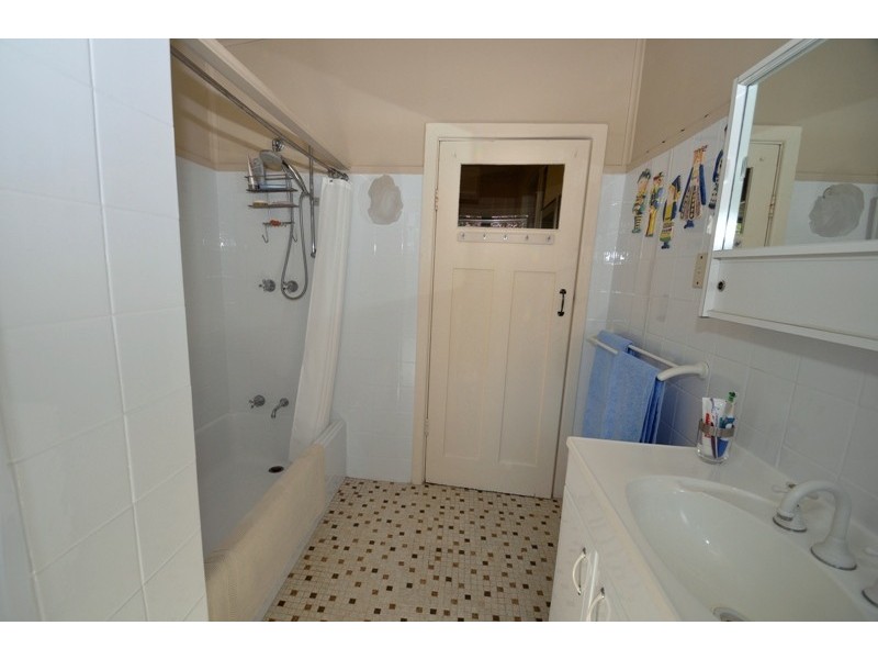 8 Elm Street, Bowral NSW 2576