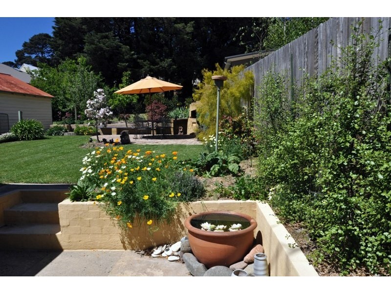 8 Elm Street, Bowral NSW 2576