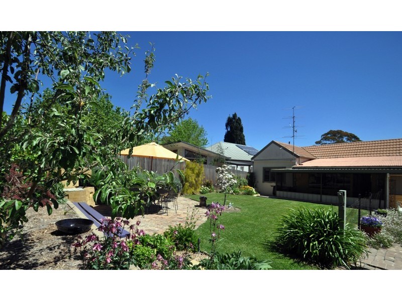 8 Elm Street, Bowral NSW 2576