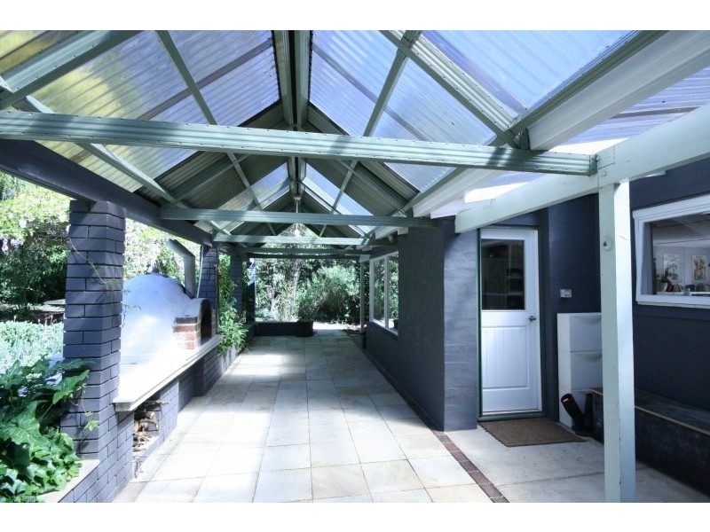 9 Throsby Road, Fitzroy Falls NSW 2577