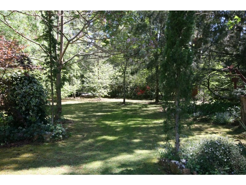 9 Throsby Road, Fitzroy Falls NSW 2577