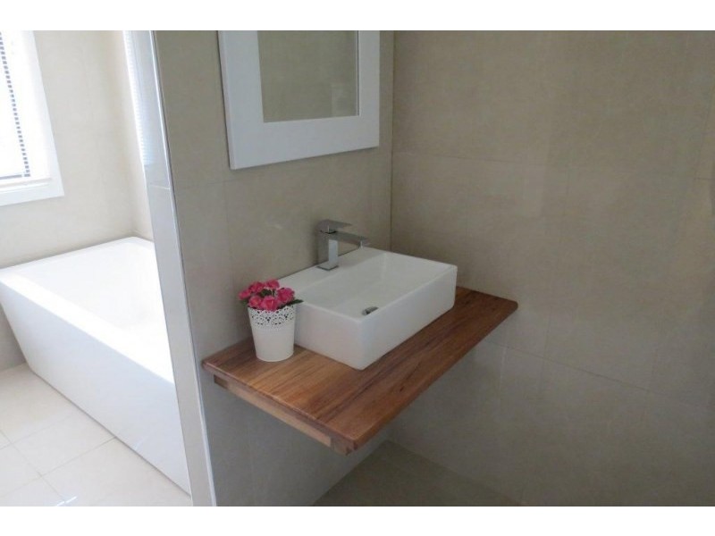 48 Caalong Street, Robertson NSW 2577