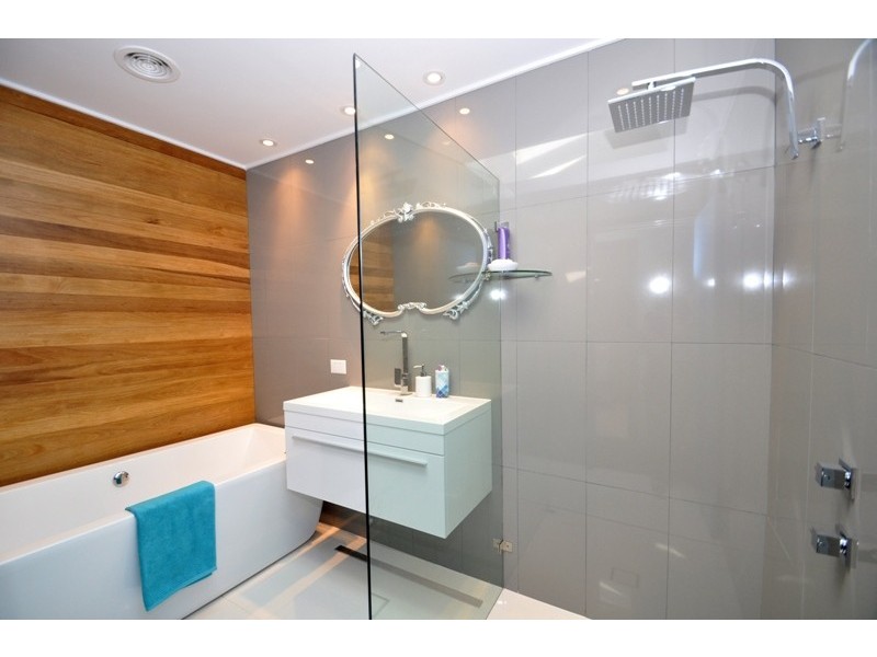 4A Westminster Place, Burradoo NSW 2576