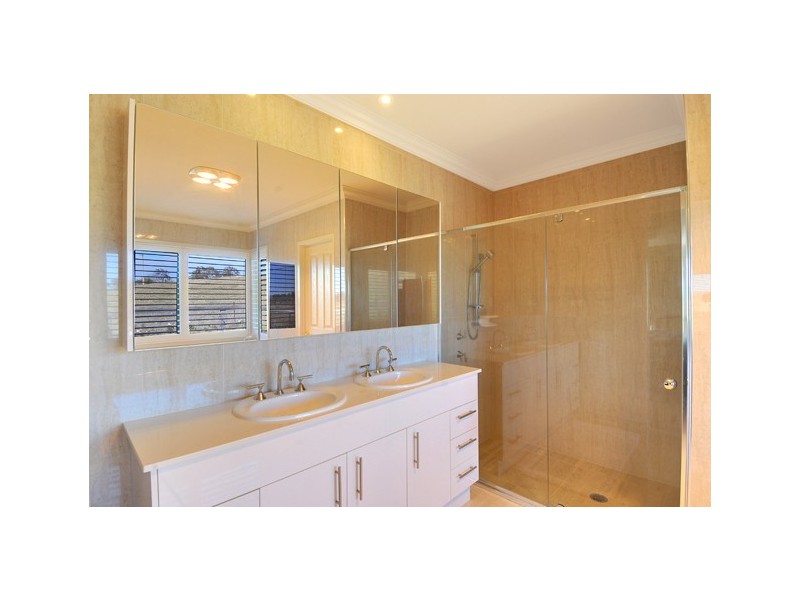 6 Songline Place, Burradoo NSW 2576