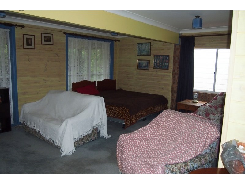 36 Charlotte Street, Robertson NSW 2577