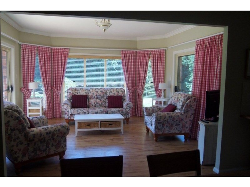 24 May Street, Robertson NSW 2577