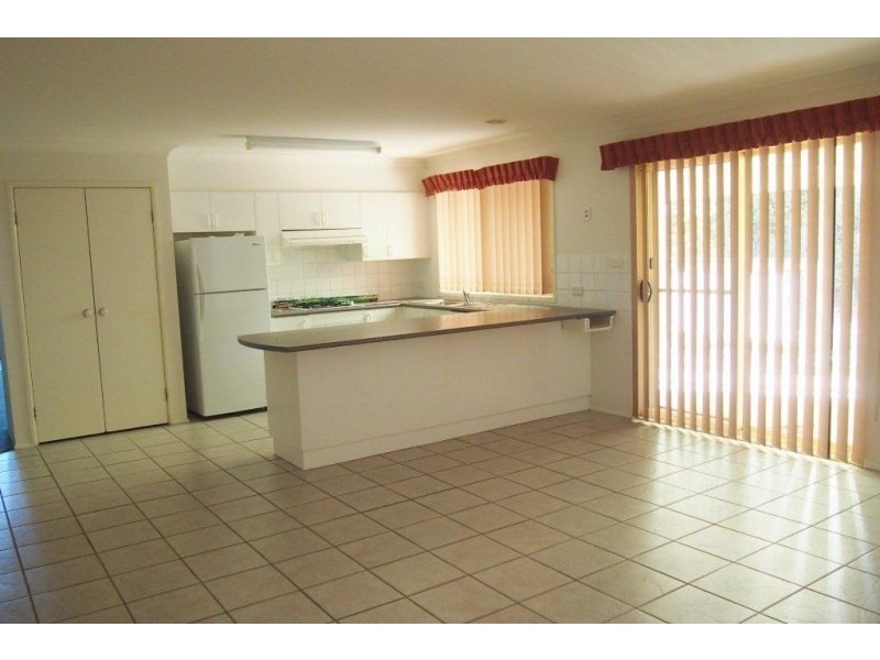 27 Robinia Drive, Bowral NSW 2576