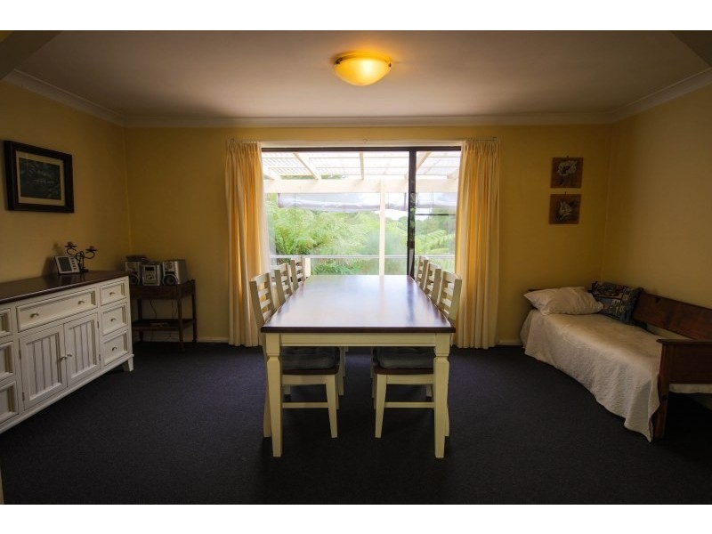 35 Lawn Avenue, Robertson NSW 2577