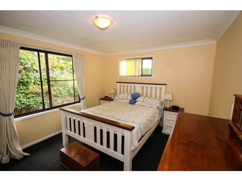 35 Lawn Avenue, Robertson NSW 2577