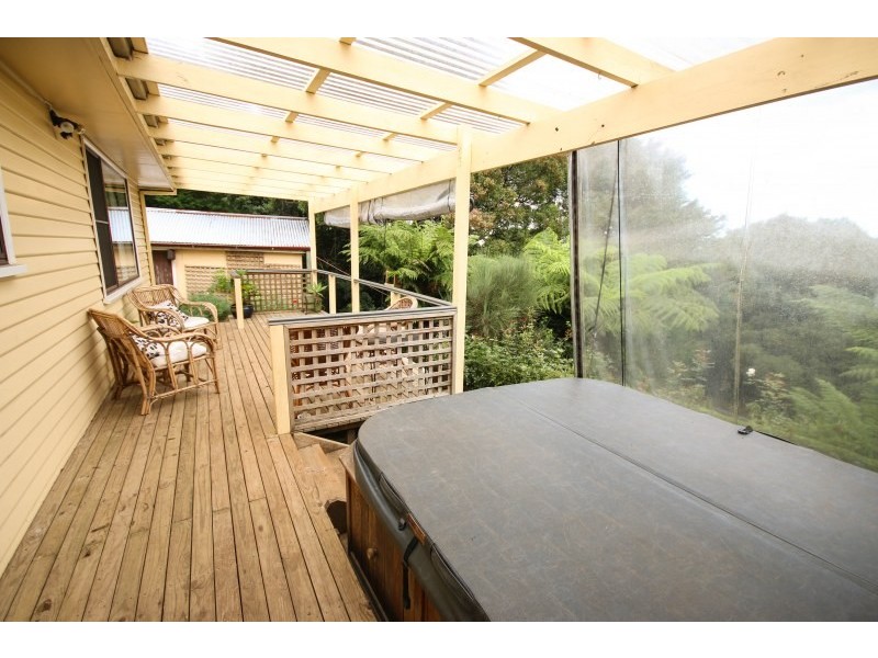 35 Lawn Avenue, Robertson NSW 2577