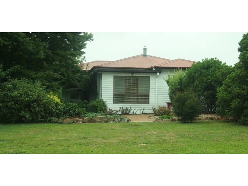 50 North Street, Robertson NSW 2577