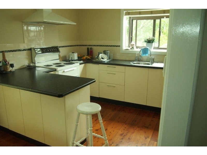 50 North Street, Robertson NSW 2577