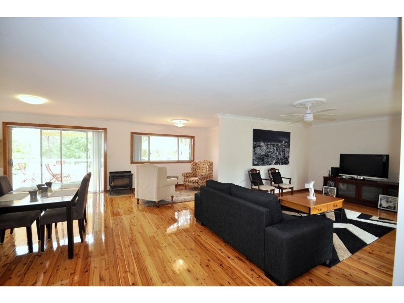 17 Telopea Road, Hill Top NSW 2575