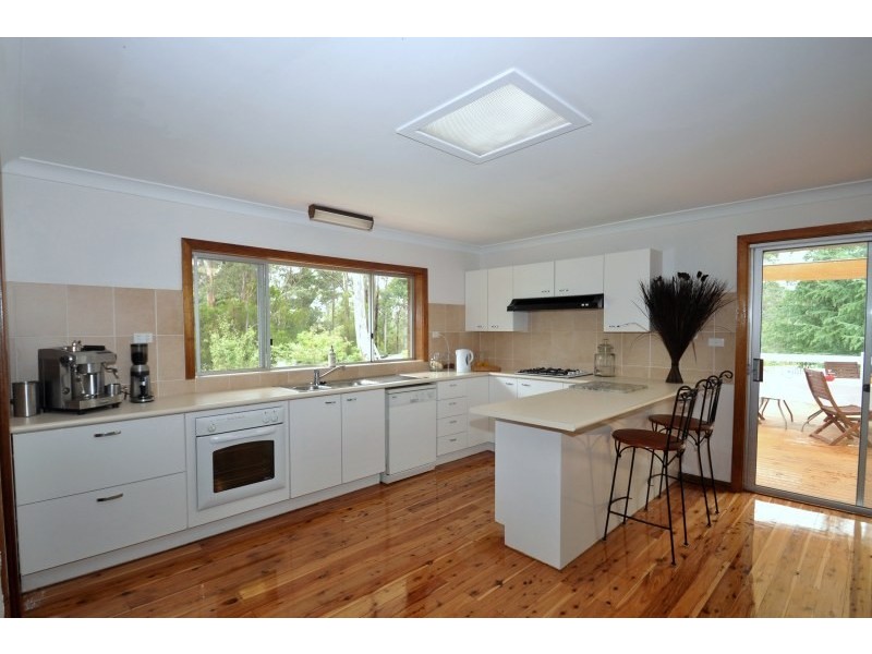 17 Telopea Road, Hill Top NSW 2575