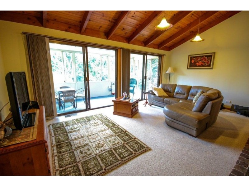 16 Fountaindale Road, Robertson NSW 2577