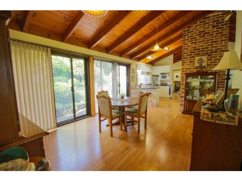 16 Fountaindale Road, Robertson NSW 2577