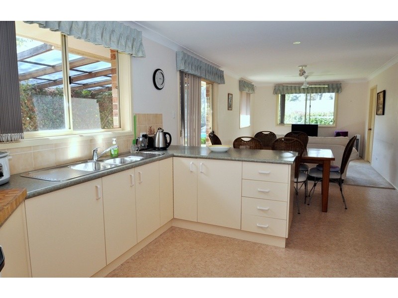 9 Links Place, Willow Vale NSW 2575