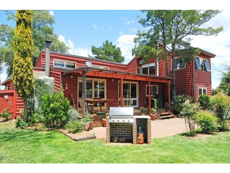 74 North Street, Robertson NSW 2577