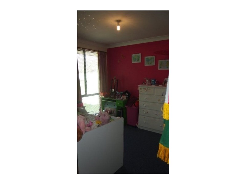 10 Meryla Street, Robertson NSW 2577