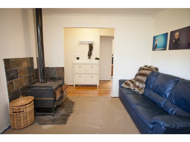 8 Hoddle Street, Robertson NSW 2577