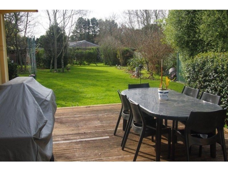 8 Hoddle Street, Robertson NSW 2577