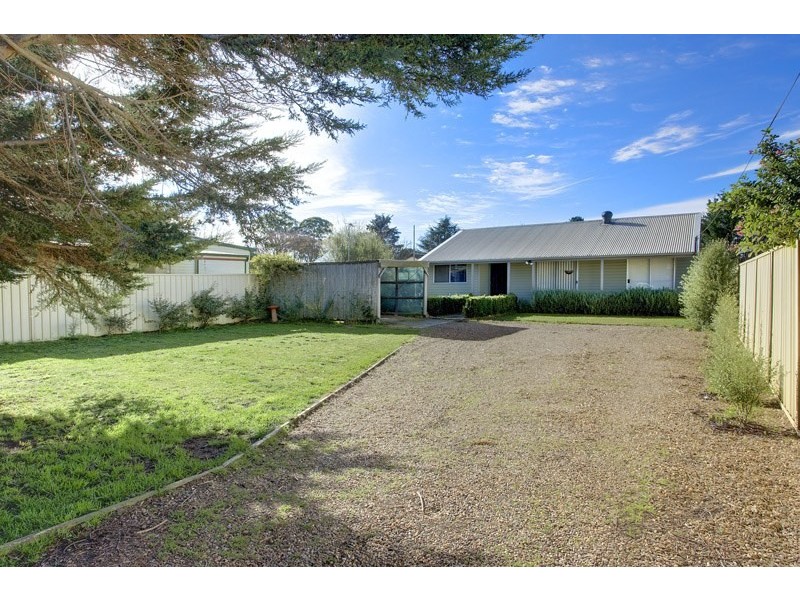 15 Sydney Street, New Berrima NSW 2577