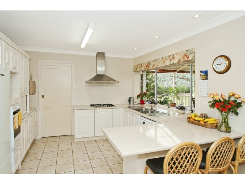 18 Elizabeth Street, Burradoo NSW 2576