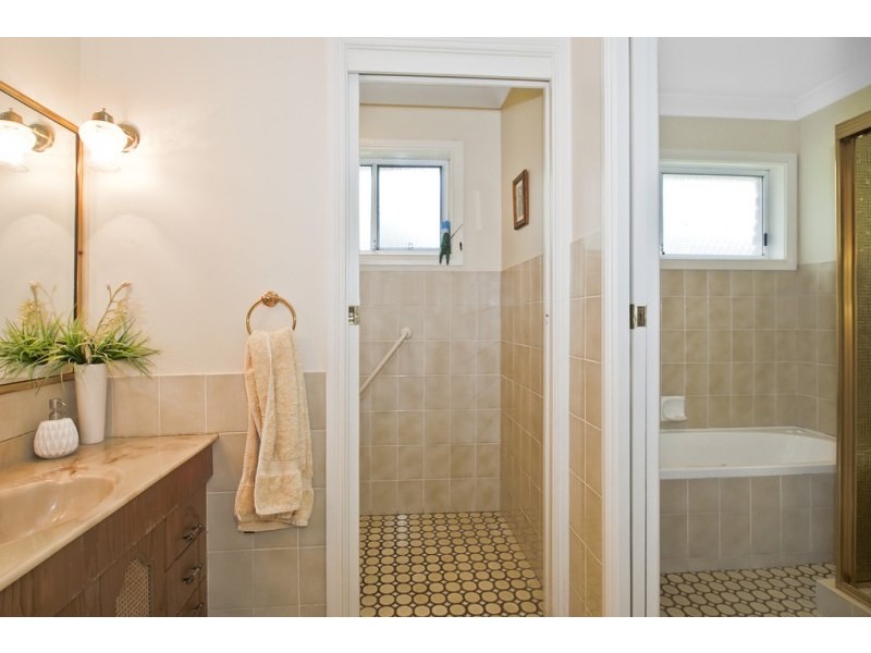 18 Elizabeth Street, Burradoo NSW 2576