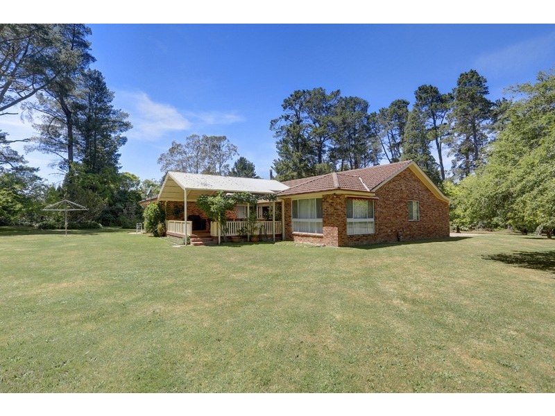 18 Elizabeth Street, Burradoo NSW 2576
