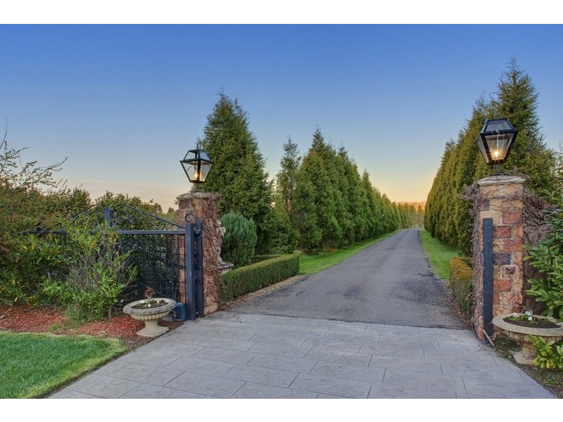 1 Songline Place, Burradoo NSW 2576