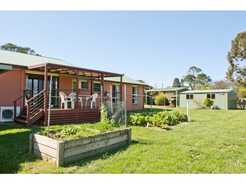 1-3 Swan Street, Robertson NSW 2577