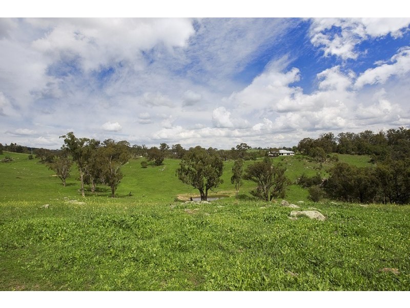 380 Old Coowong Road, Canyonleigh NSW 2577