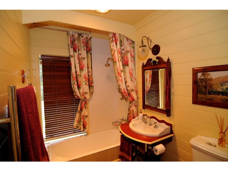 3409 Wombeyan Caves Road, Bullio NSW 2575