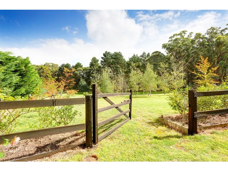 17 Wilson Drive, Colo Vale NSW 2575